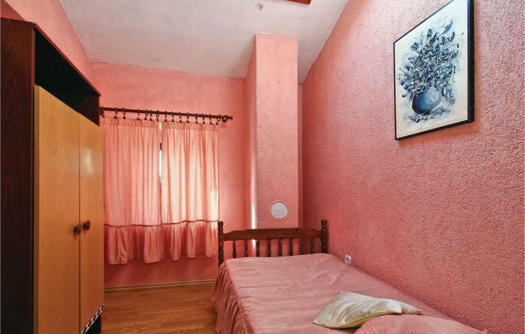 Mugeba 3 Bedroom Accommodation Porec Exterior photo